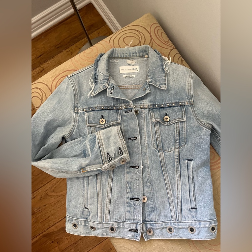RAG & BONE DISTRESSED STUDDED BLUE DENIUM WOMEN’S JACKET XS